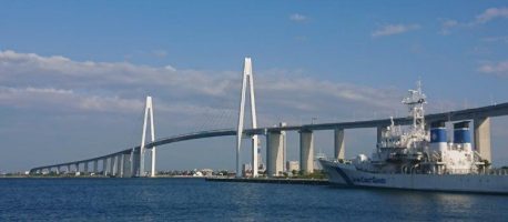 日本海側最大の斜張橋を歩いて渡ってみた【新湊大橋・あいの風プロムナード】